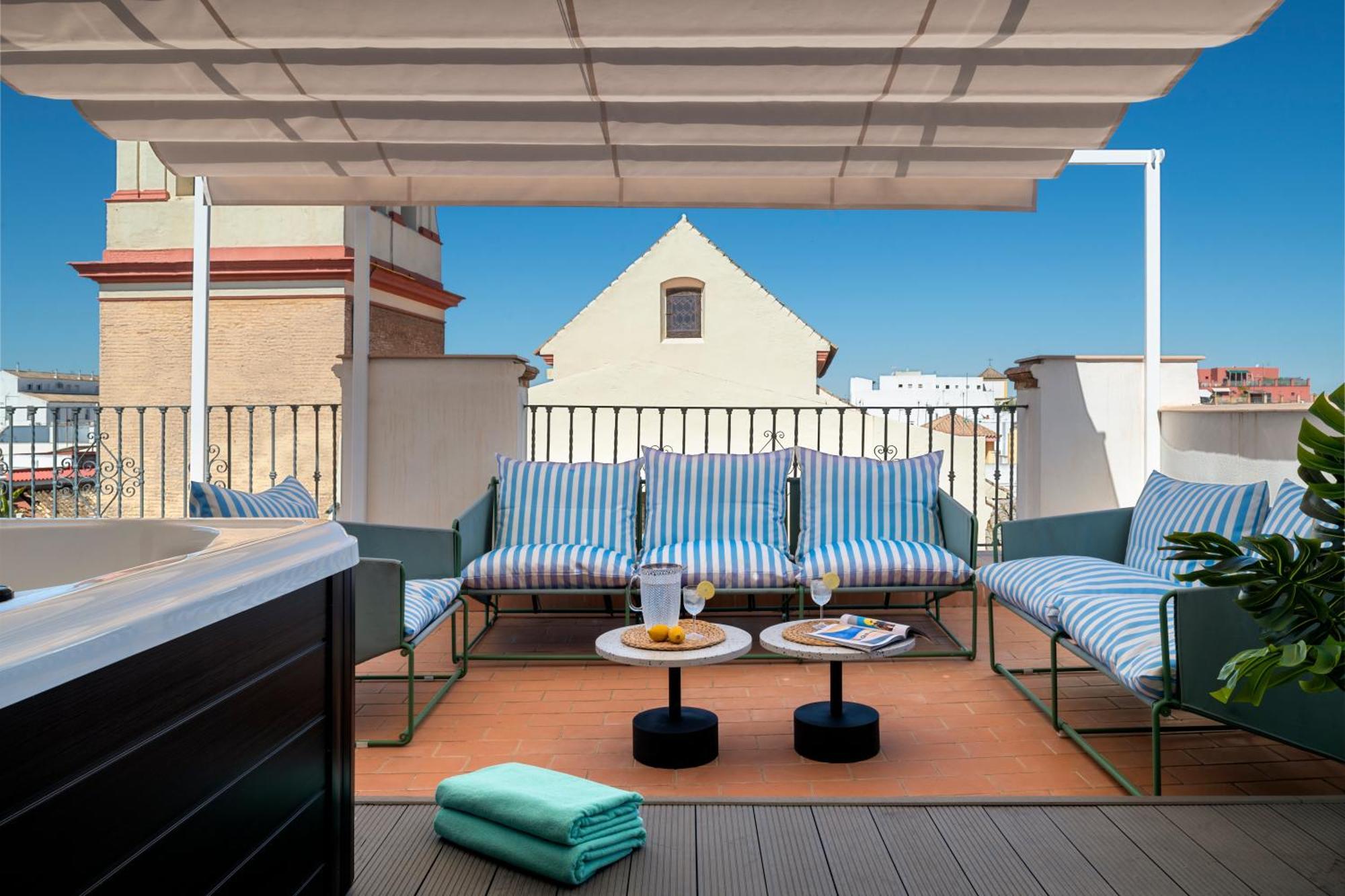 Magno Apartments San Gil - Shared Jacuzzi Sevilla Exteriér fotografie